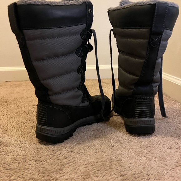 Timberland women’s snow boots - Picture 4 of 12